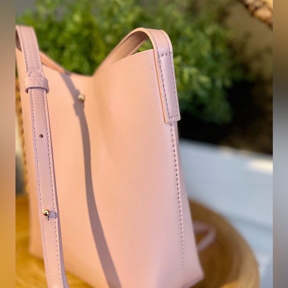 NWOT Samara Medium Shoulder Bag *Vegan Leather* - Picture 3 of 7